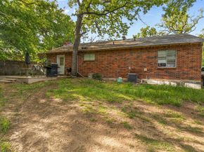 208  Shoreline Drive , Azle Texas 76020