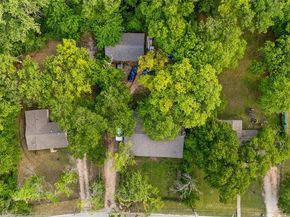 208  Shoreline Drive , Azle Texas 76020