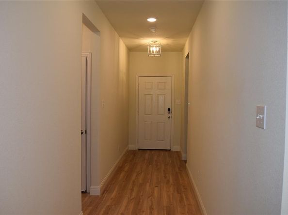 1400  Wallace Street , Fort Worth Texas 76105