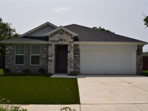 1400  Wallace Street , Fort Worth Texas 76105