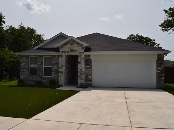 1400  Wallace Street , Fort Worth Texas 76105