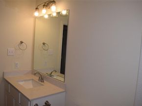 1400  Wallace Street , Fort Worth Texas 76105