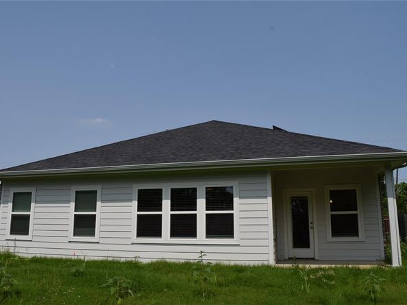 1400  Wallace Street , Fort Worth Texas 76105
