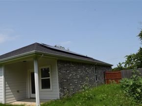 1400  Wallace Street , Fort Worth Texas 76105