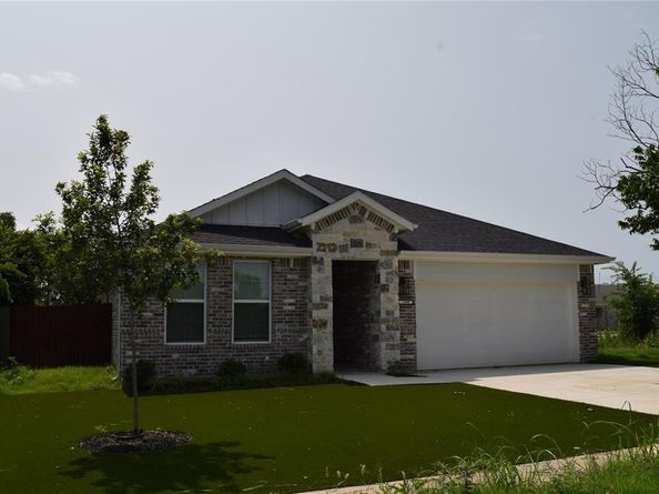 1400  Wallace Street , Fort Worth Texas 76105