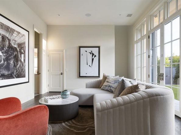 5610  Lobello  , Dallas Texas 75229