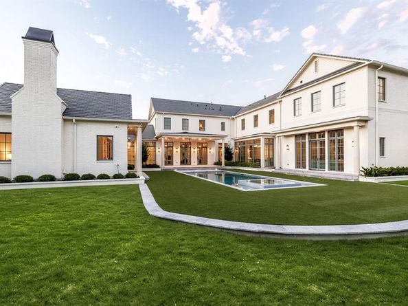 5610  Lobello  , Dallas Texas 75229