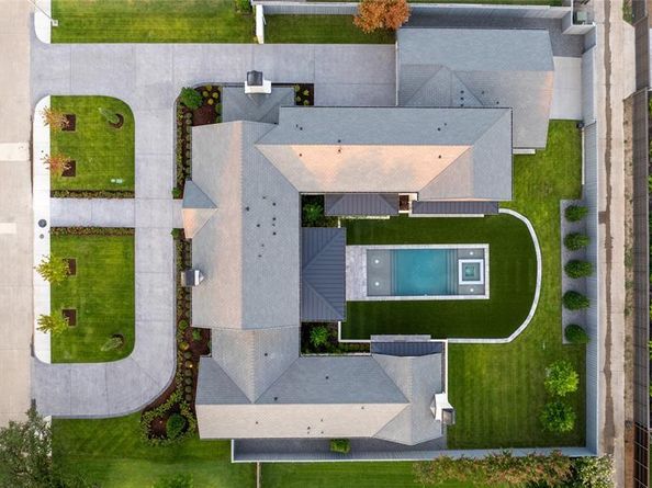 5610  Lobello  , Dallas Texas 75229