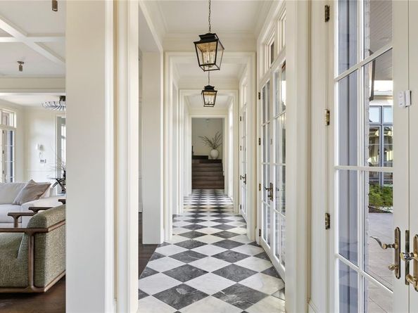 5610  Lobello  , Dallas Texas 75229