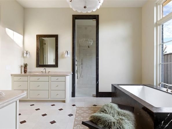 5610  Lobello  , Dallas Texas 75229