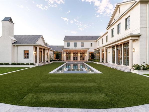 5610  Lobello  , Dallas Texas 75229