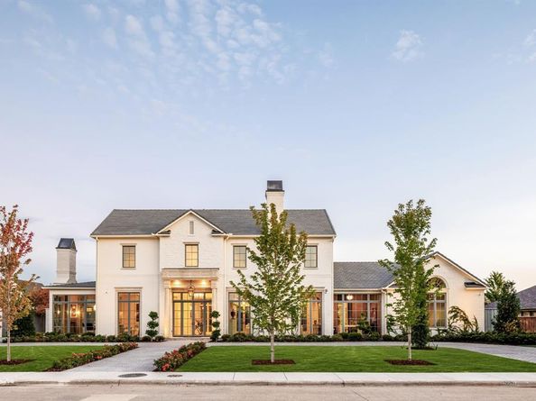 5610  Lobello  , Dallas Texas 75229