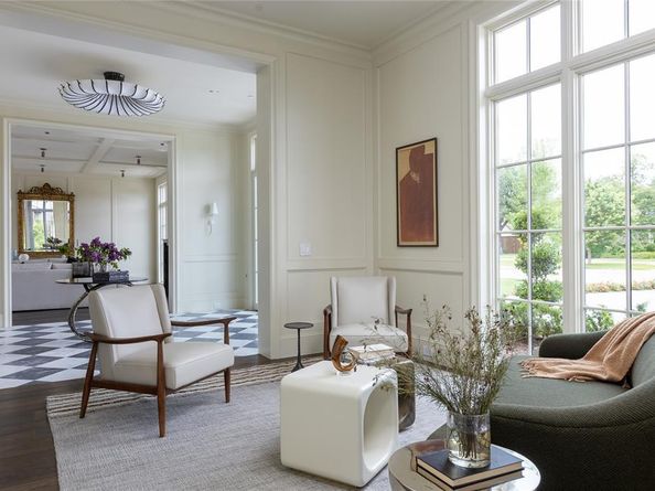 5610  Lobello  , Dallas Texas 75229