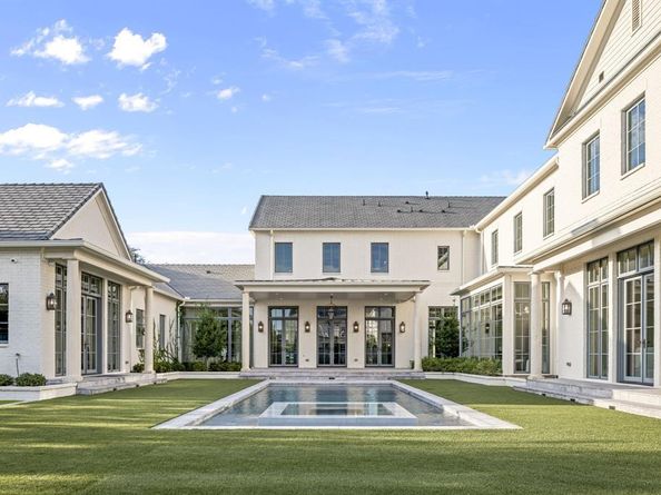 5610  Lobello  , Dallas Texas 75229