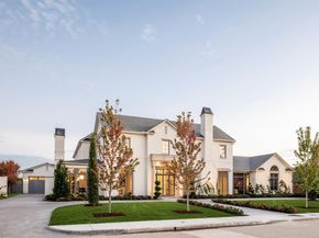 5610  Lobello  , Dallas Texas 75229