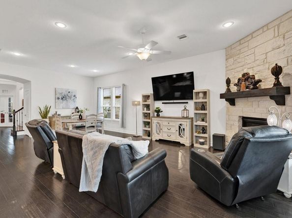 820  Basket Willow  , Fort Worth Texas 76052