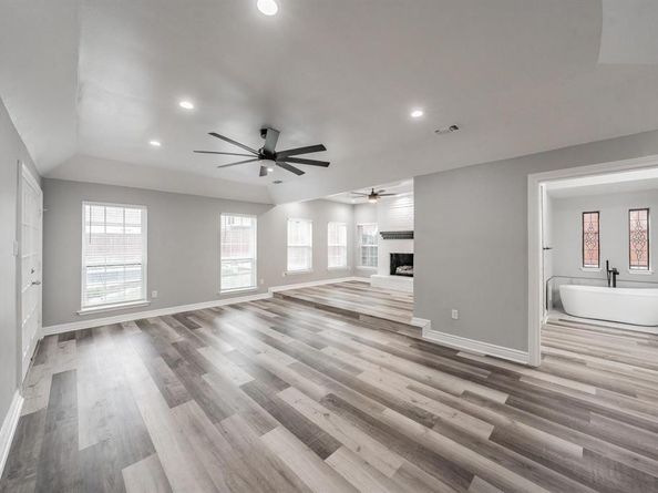 2103  Bay Club Drive , Arlington Texas 76013