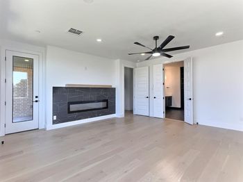 412  Vista Buena Trail 