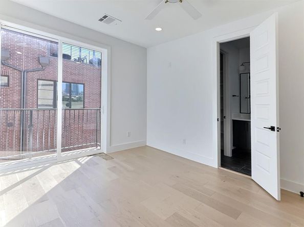 412  Vista Buena Trail , Fort Worth Texas 76111