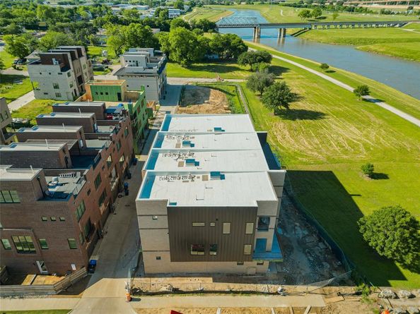 412  Vista Buena Trail , Fort Worth Texas 76111