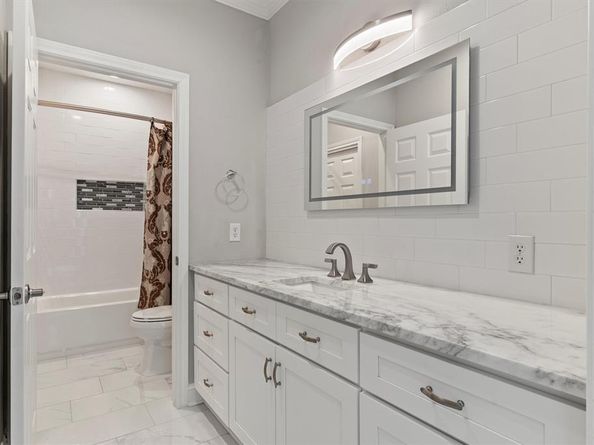 209  Carriage Hill Lane , Heath Texas 75032