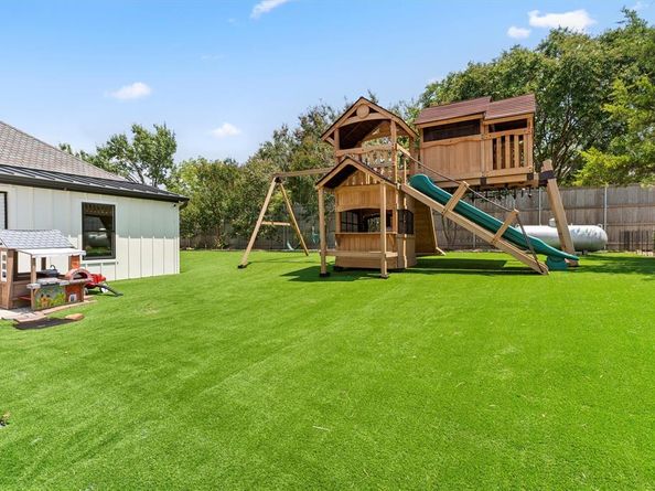 209  Carriage Hill Lane , Heath Texas 75032