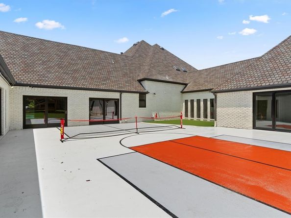 209  Carriage Hill Lane , Heath Texas 75032