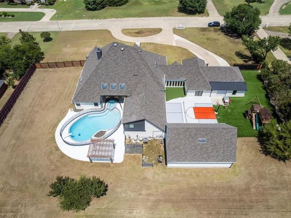 209  Carriage Hill Lane , Heath Texas 75032