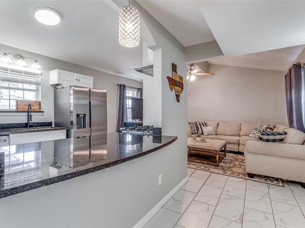 4214  Upland Way , Garland Texas 75042