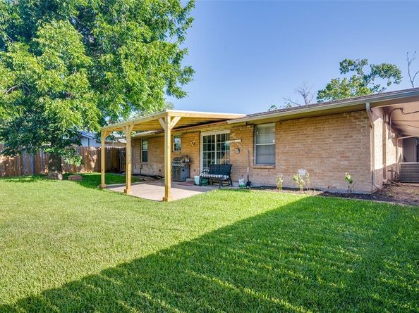 4214  Upland Way , Garland Texas 75042