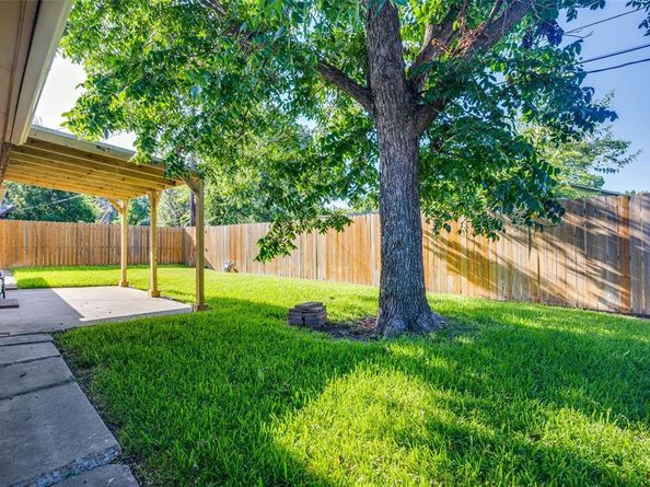 4214  Upland Way , Garland Texas 75042