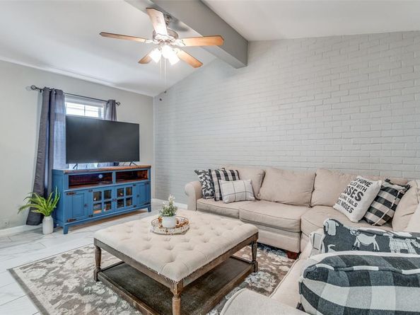4214  Upland Way , Garland Texas 75042