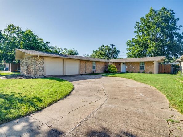 4214  Upland Way , Garland Texas 75042