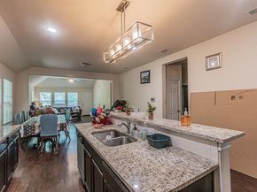 4527 N Ottawa Road , Dallas Texas 75212
