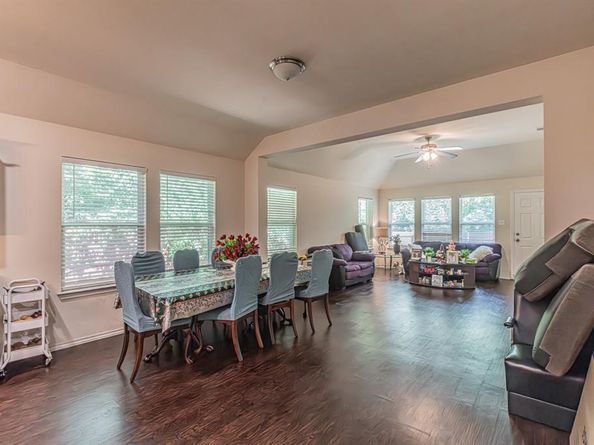 4527 N Ottawa Road , Dallas Texas 75212