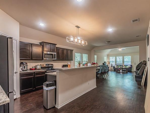 4527 N Ottawa Road , Dallas Texas 75212