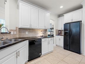 4424  Honfleur Court , Irving Texas 75038