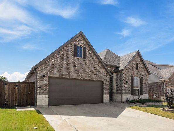 2042  Clear Water Way , Royse City Texas 75189