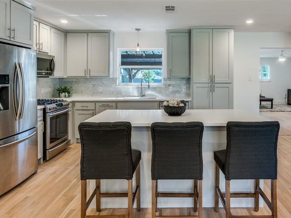 3078  Newcastle Drive , Dallas Texas 75220