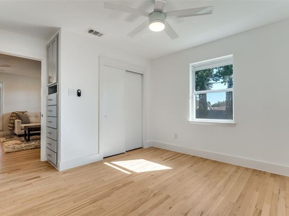 3078  Newcastle Drive , Dallas Texas 75220