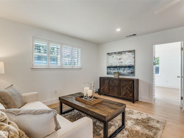 3078  Newcastle Drive , Dallas Texas 75220