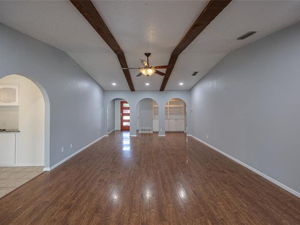3500  Grande Bulevar  , Irving Texas 75062