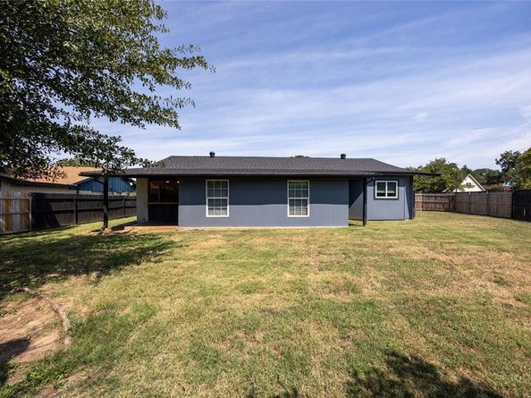 3500  Grande Bulevar  , Irving Texas 75062