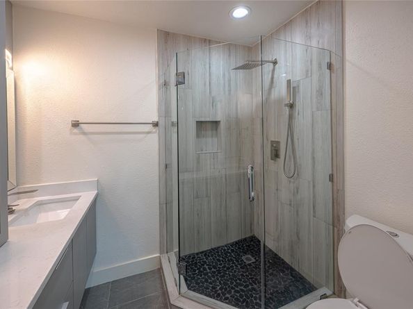 3500  Grande Bulevar  , Irving Texas 75062