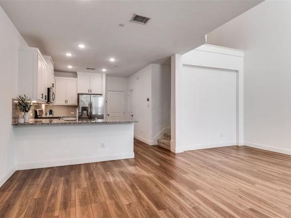 2617  Barnwood Lane , Garland Texas 75042
