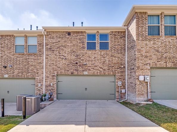 2617  Barnwood Lane , Garland Texas 75042