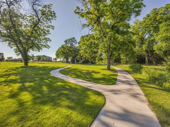 2617  Barnwood Lane , Garland Texas 75042