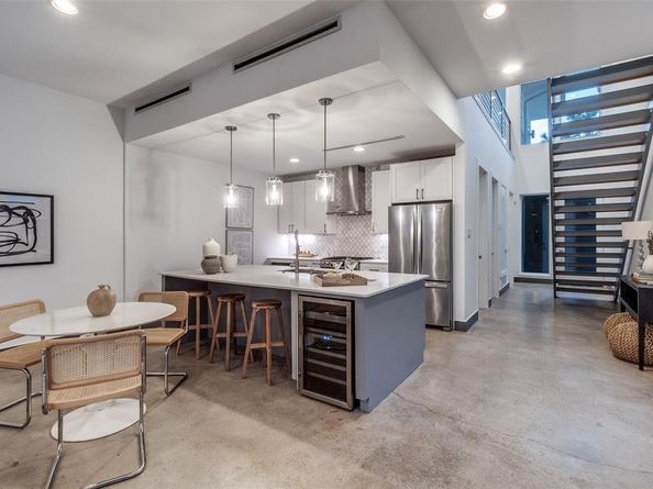 4218  Munger Avenue , Dallas Texas 75204