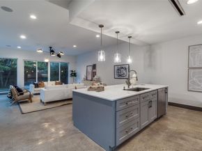 4218  Munger Avenue , Dallas Texas 75204