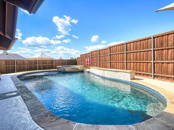 1017  Hampton Bay Drive , Rockwall Texas 75087